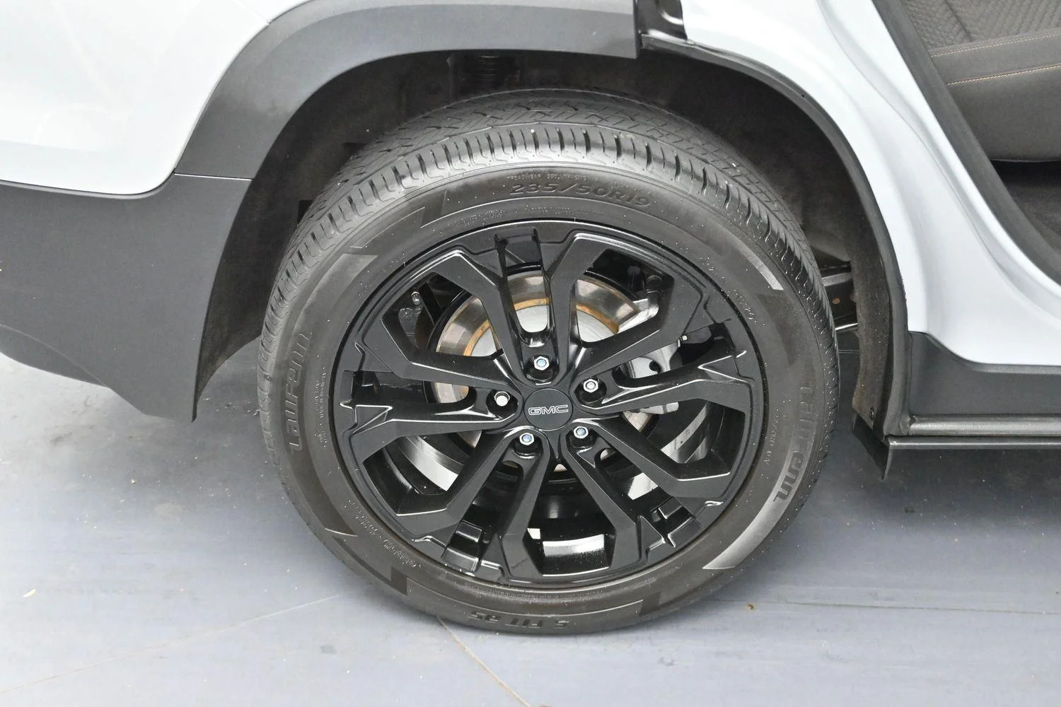 Used 2021 Quicksilver Metallic GMC SLE image 34