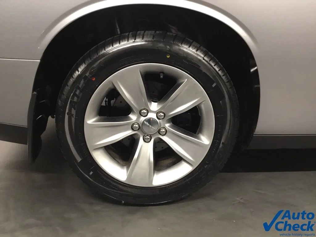 Used 2018 Silver Dodge SXT image 16