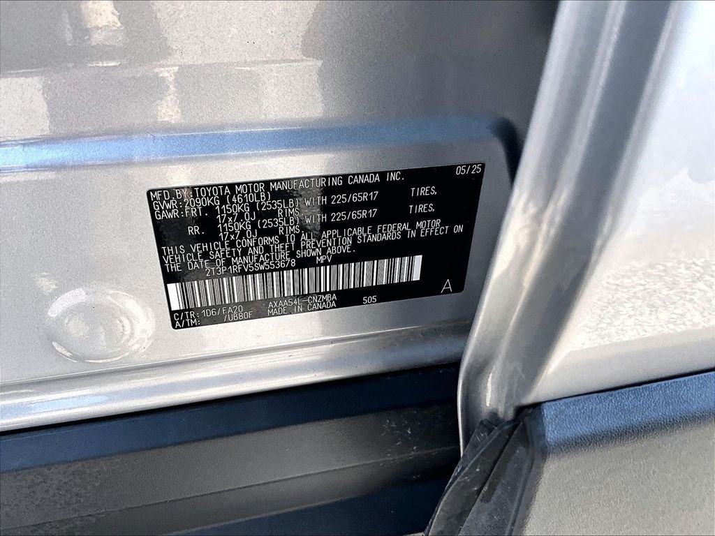 Used 2025 Silver Sky Metallic Toyota XLE image 36