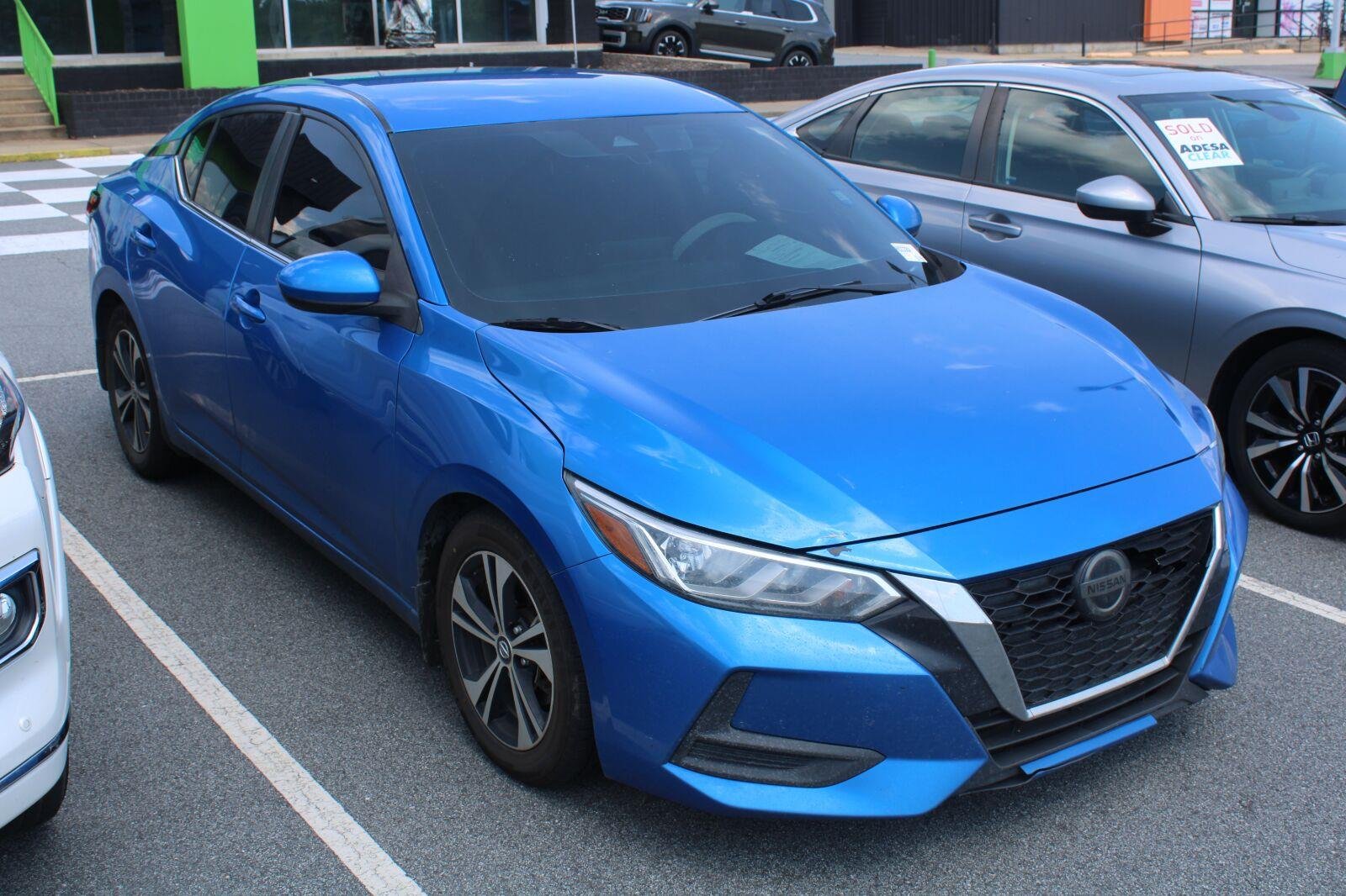 Used 2021 Electric Blue Metallic Nissan SV image 3