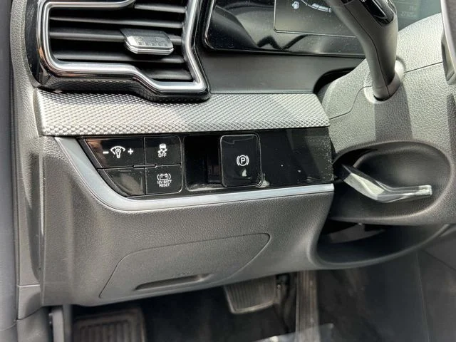 Used 2023 Black Kia LX image 28