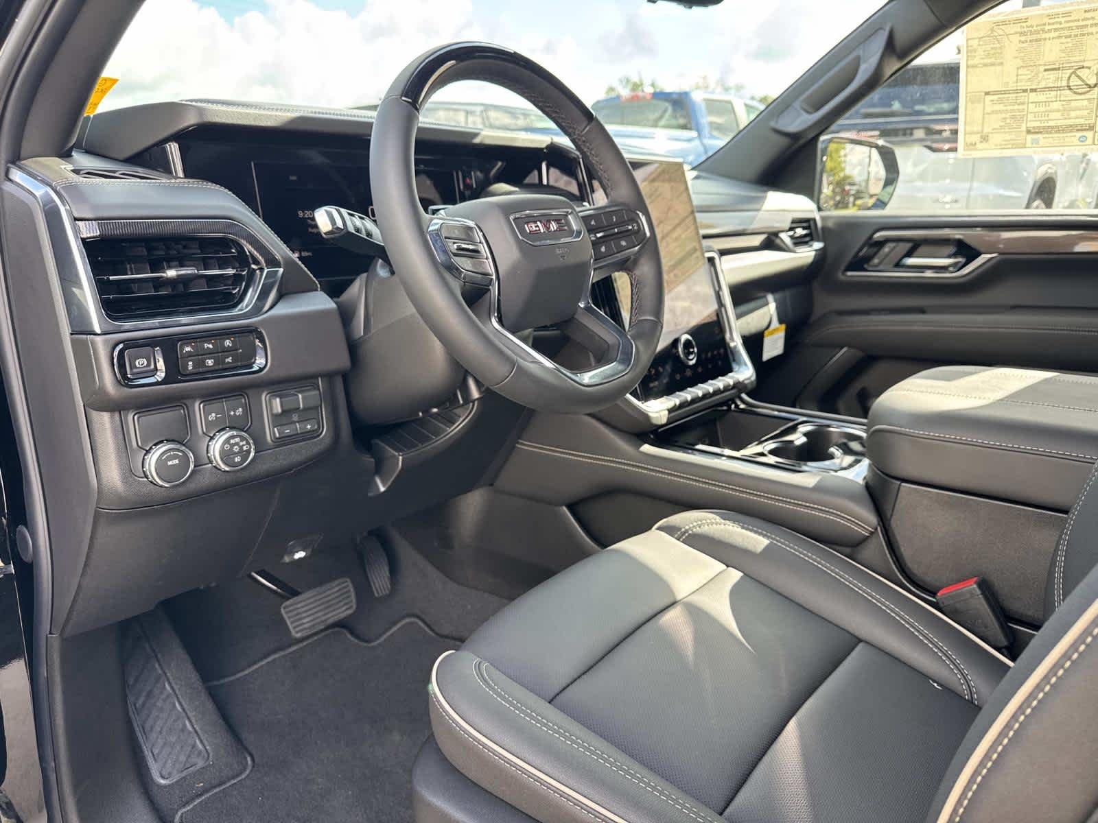 2026 GMC Yukon Elevation - Photo 10