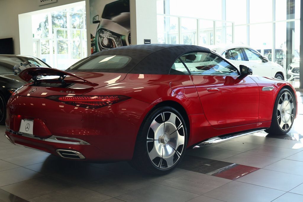 New 2026 MANUFAKTUR garnet red metallic (Red Ambiance) Mercedes-Benz Maybach SL 680 image 14