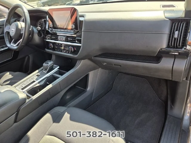 Used 2024 Gray Nissan SV image 17