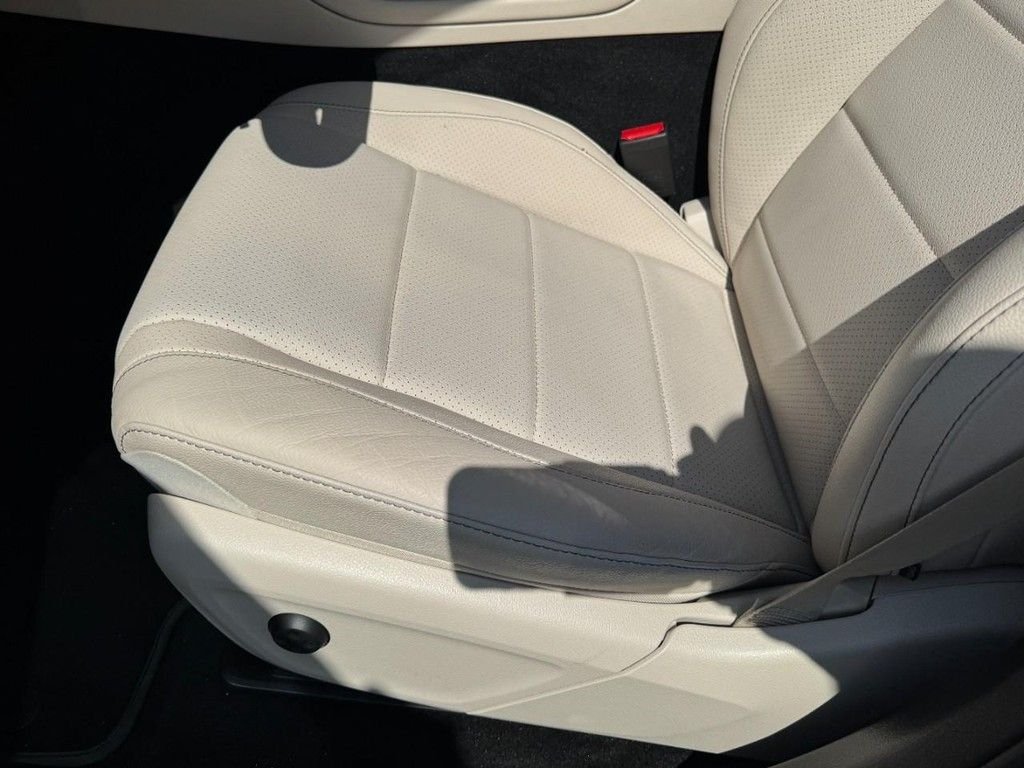 Used 2022 Polar White Mercedes-Benz GLE 450 image 15
