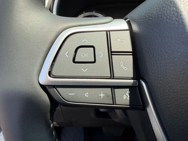 New 2026 Wind Chill Pearl Toyota XLE image 15