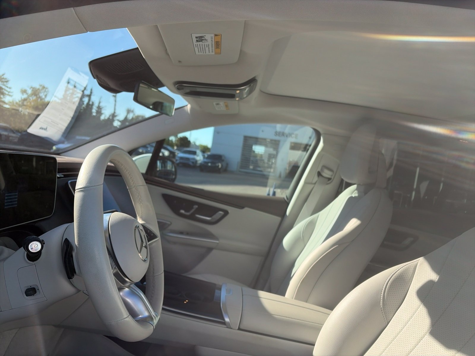 Used 2023 Polar White Mercedes-Benz 350+ SUV image 18
