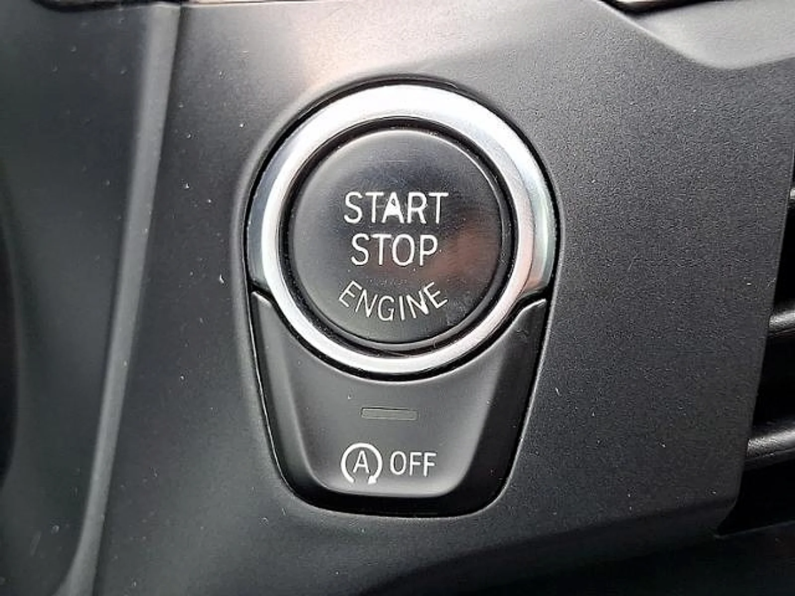 Used 2019  BMW xDrive30i image 29