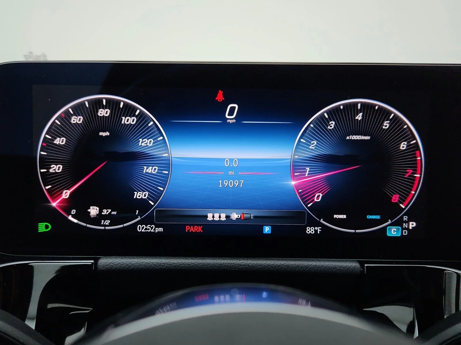 Used 2025 Night Black Mercedes-Benz GLA 250 image 35