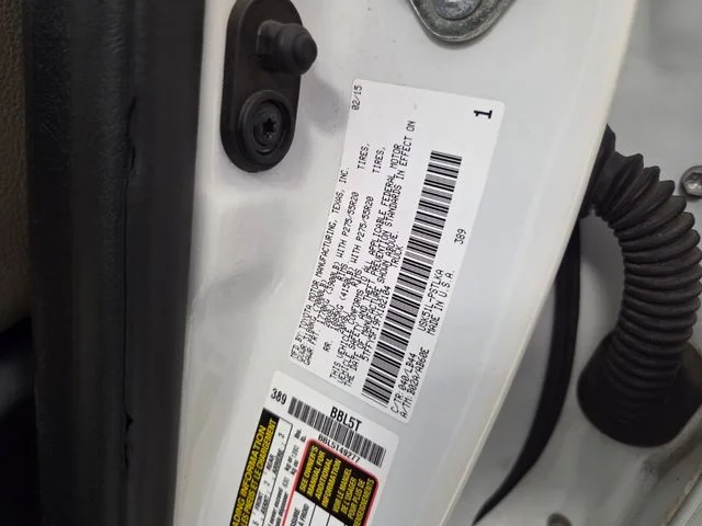 Used 2015 White Toyota Limited image 18