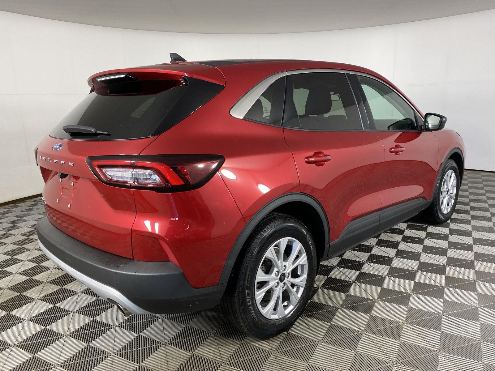Used 2023 Rapid Red Metallic Tinted Clearcoat Ford Active image 7