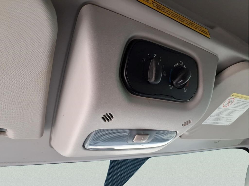 Used 2015 White Ford XL image 22