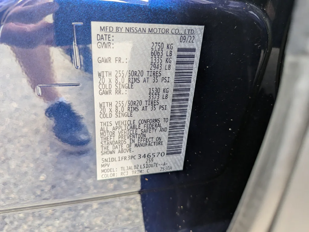Used 2023 Blue INFINITI LUXE image 37
