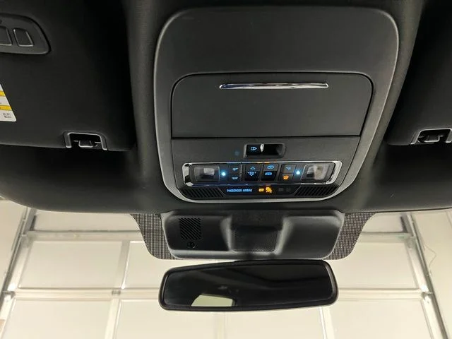 Used 2025 White Ford Lariat image 41