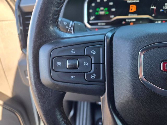 Used 2023 White GMC AT4 image 20