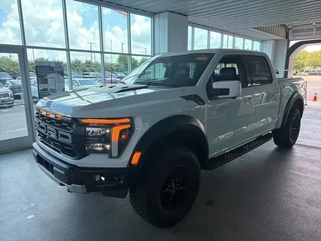 Used 2025 Oxford White Ford Raptor image 9