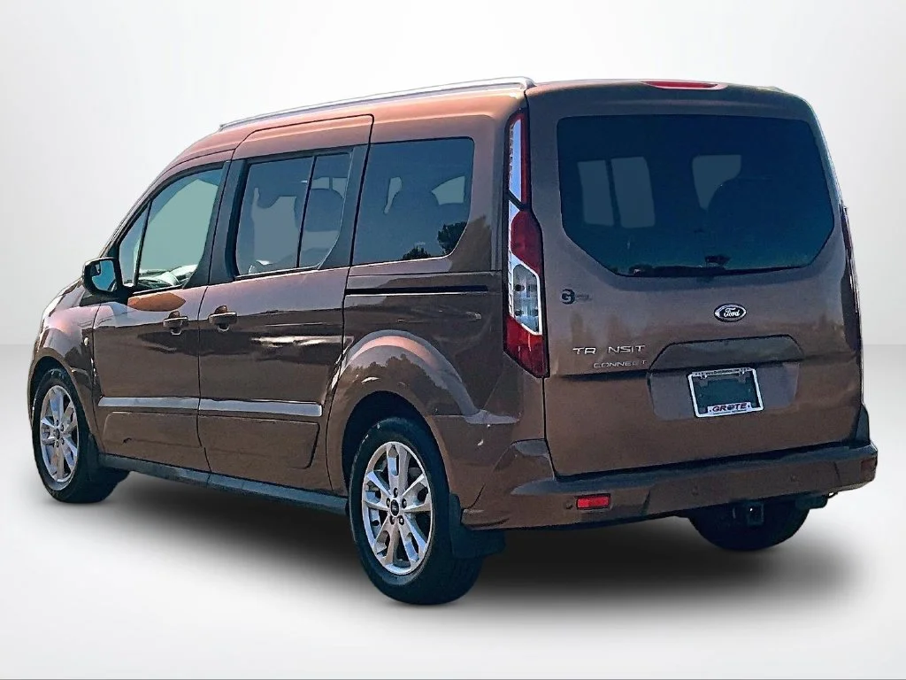 Used 2014  Ford Titanium image 13