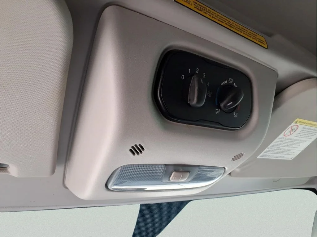Used 2015 White Ford XL image 22