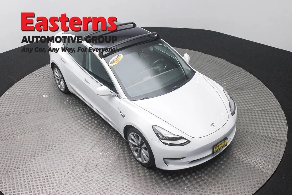 Used 2018 White Tesla Long Range image 3