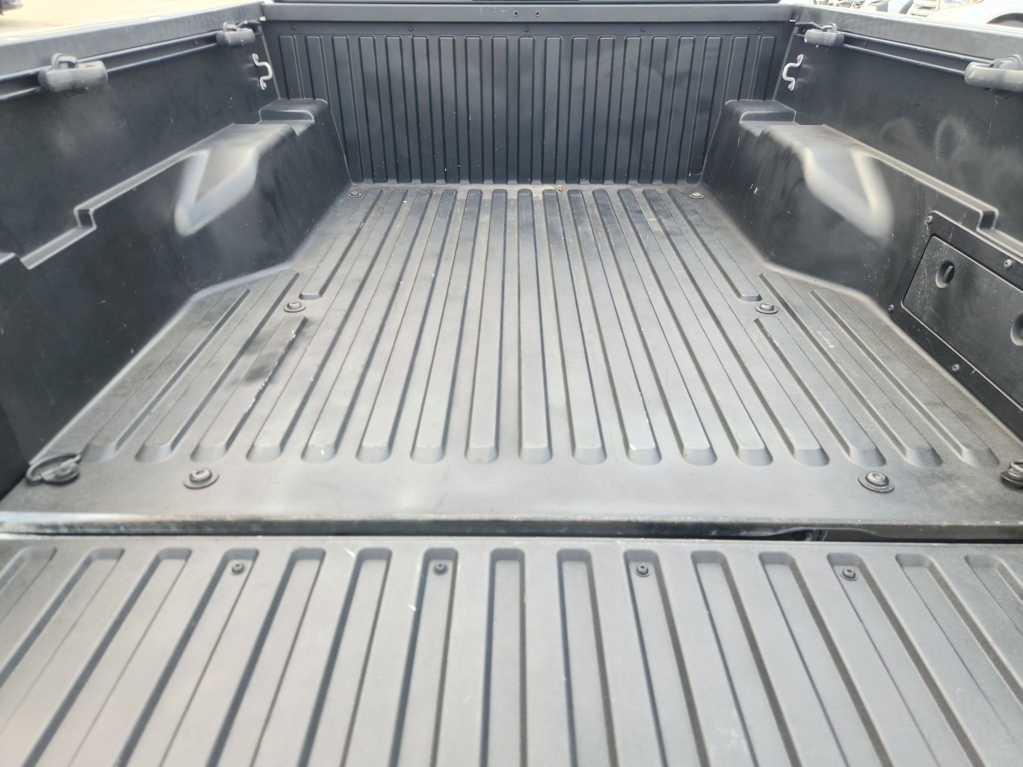 Used 2023 Ice Cap Toyota SR5 image 33