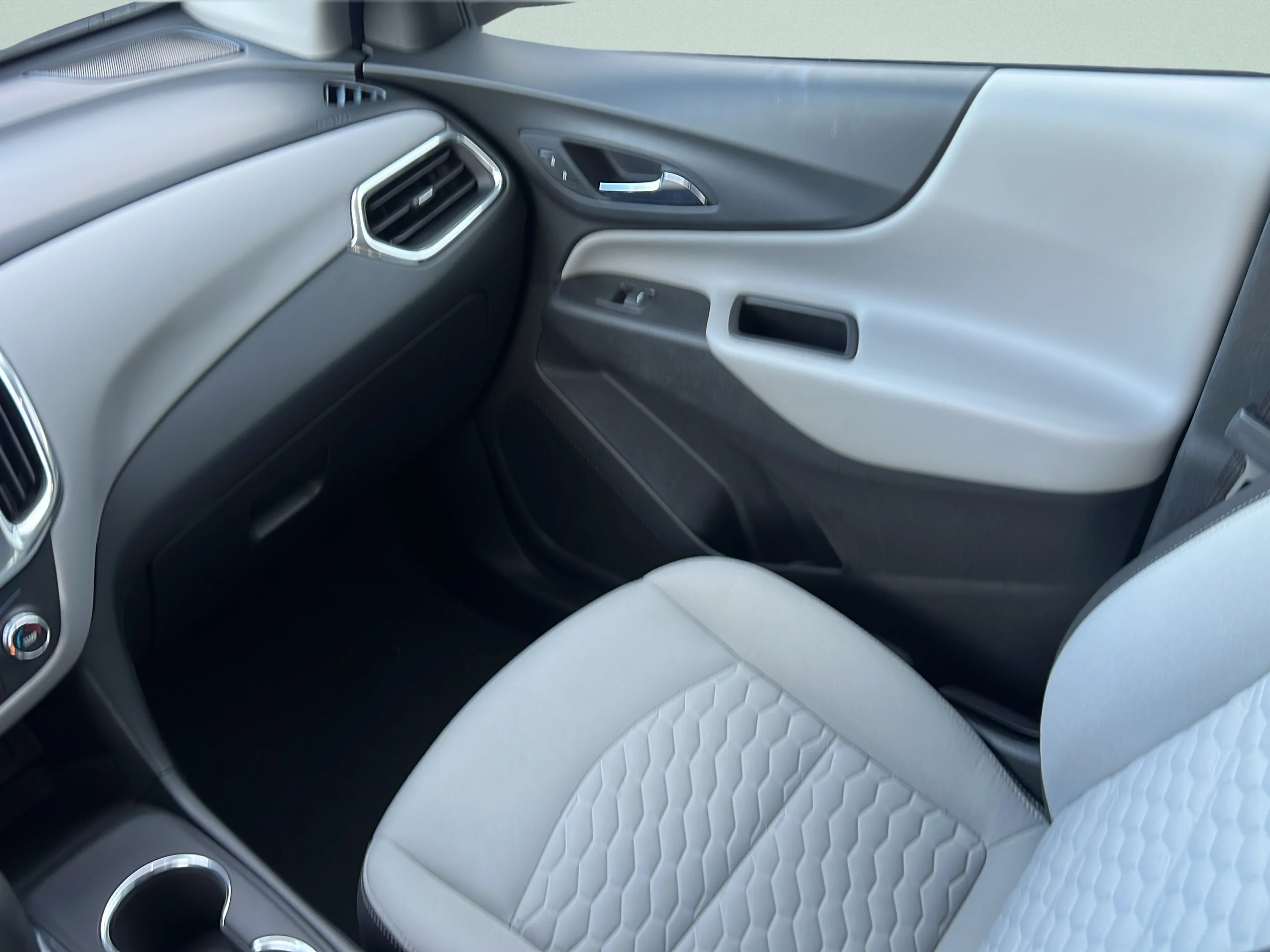Used 2020 Cayenne Orange Metallic Chevrolet LS image 13