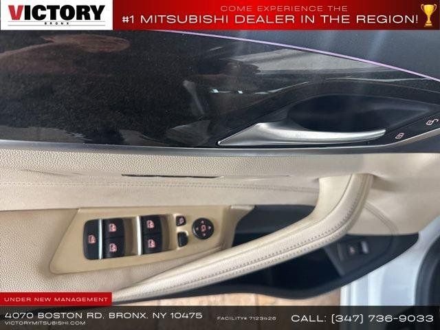 Used 2022 White BMW 530i image 34