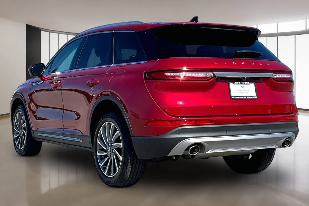 Used 2024 Red Lincoln Reserve image 12