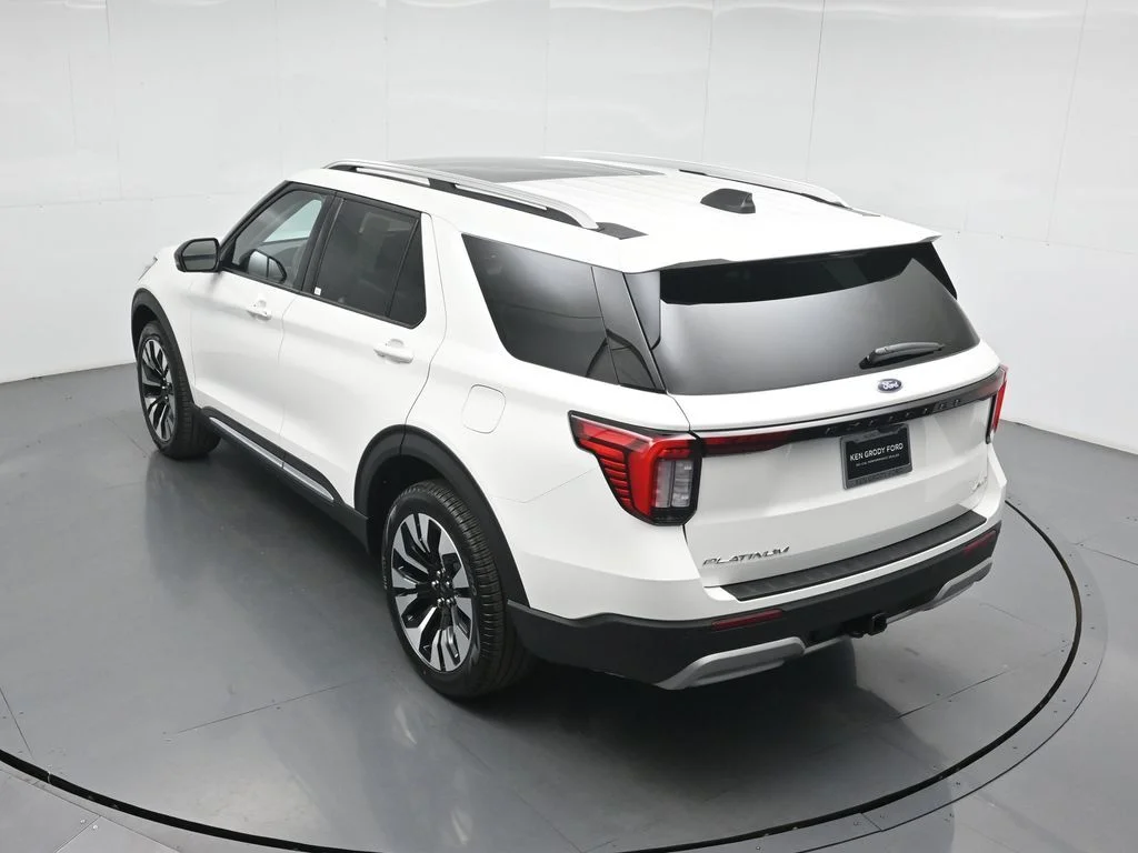 New 2026 White Ford Platinum image 39
