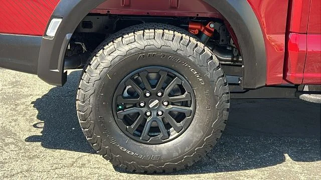 New 2026 Ruby Red Metallic Tinted Clearcoat Ford Raptor® image 32