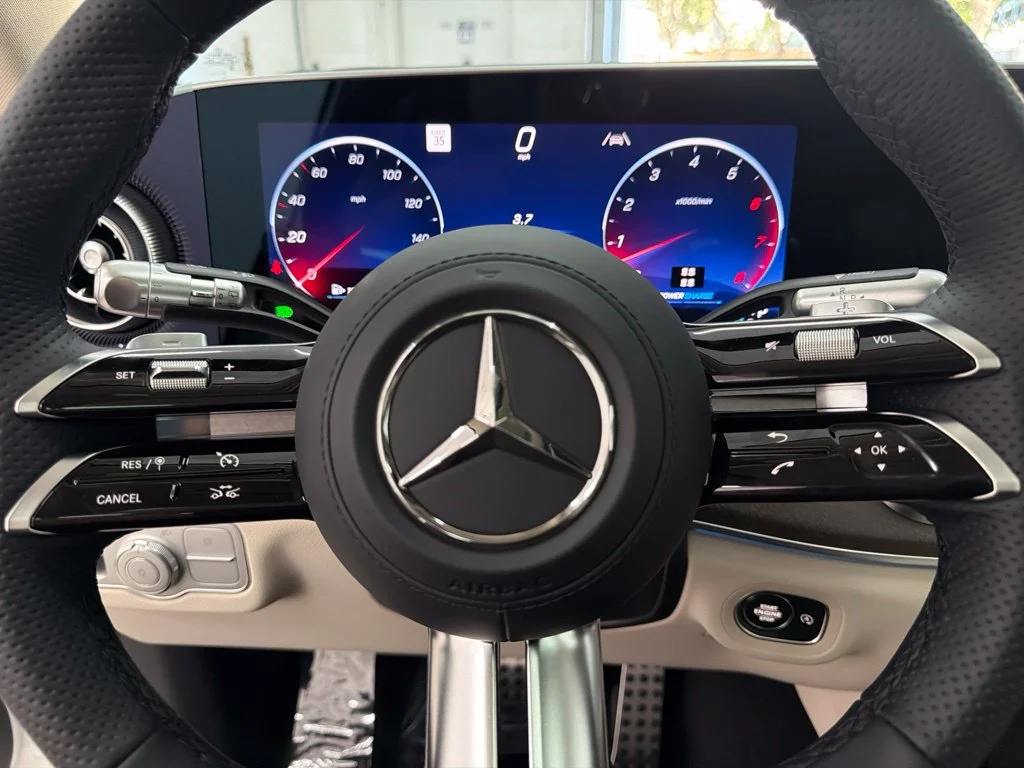 New 2027 White Mercedes-Benz GLS 450 image 16