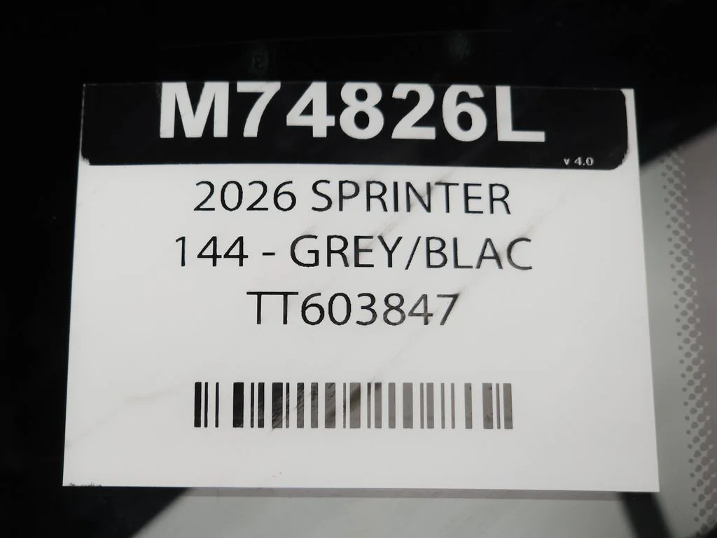 Used 2026  Mercedes-Benz Cargo 144 WB image 30