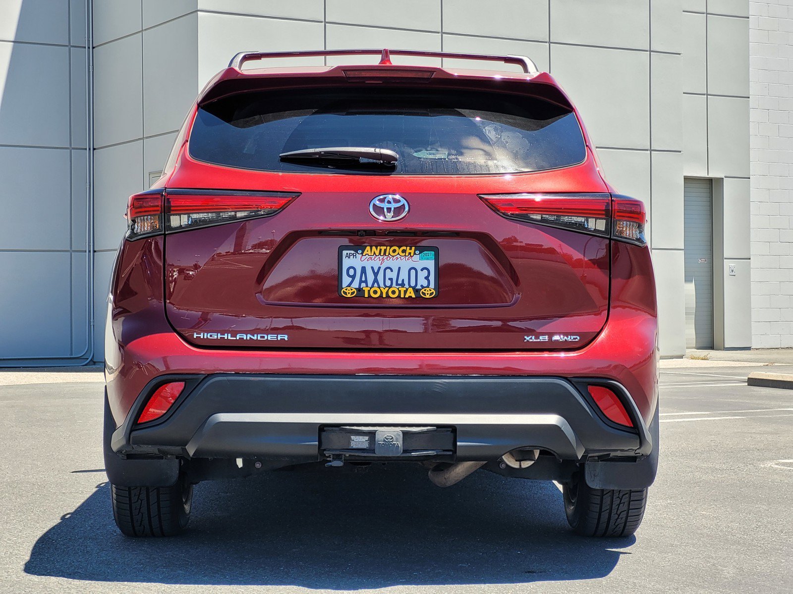 Used 2022  Toyota XLE image 5