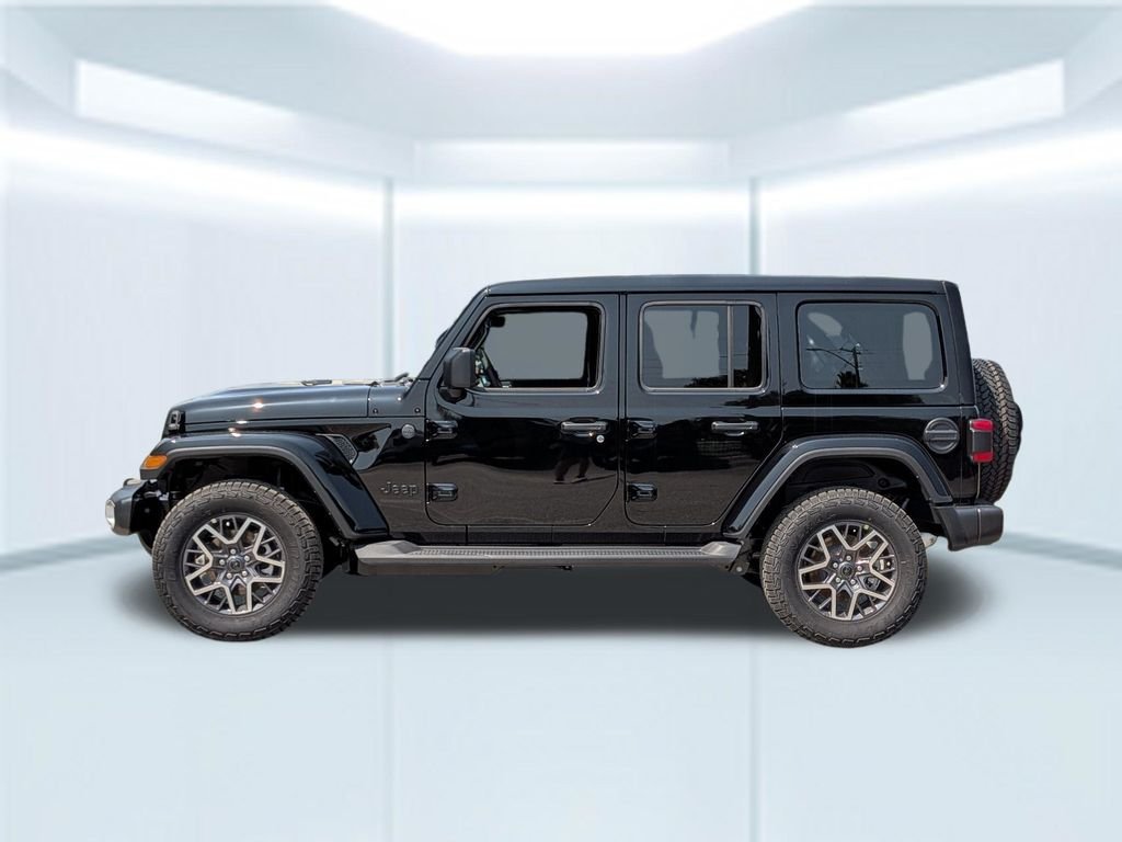 New 2026 Black Clear-Coat Exterior Paint Jeep Sahara image 2