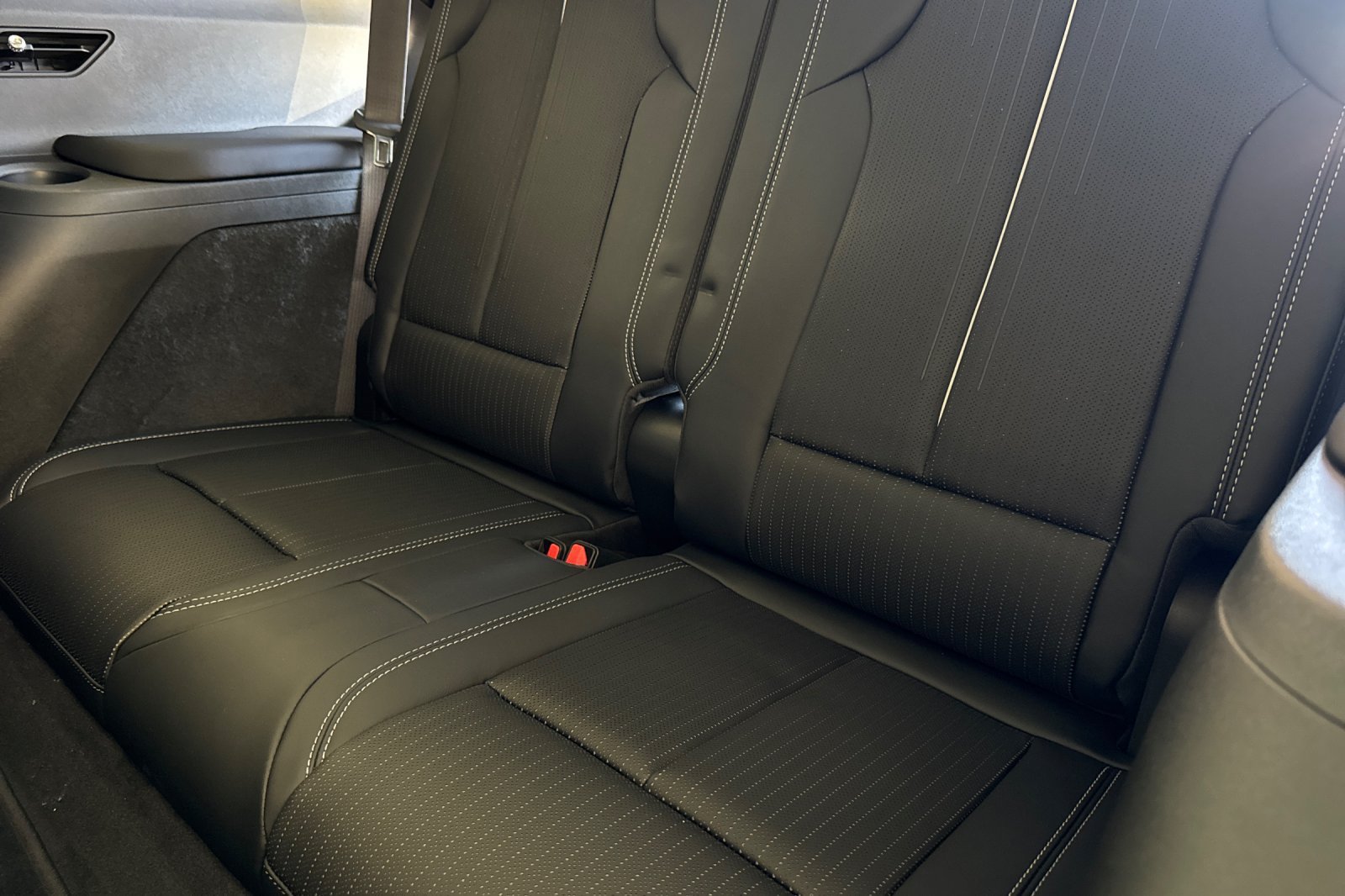 2027 Cadillac VISTIQ Luxury - Photo 15