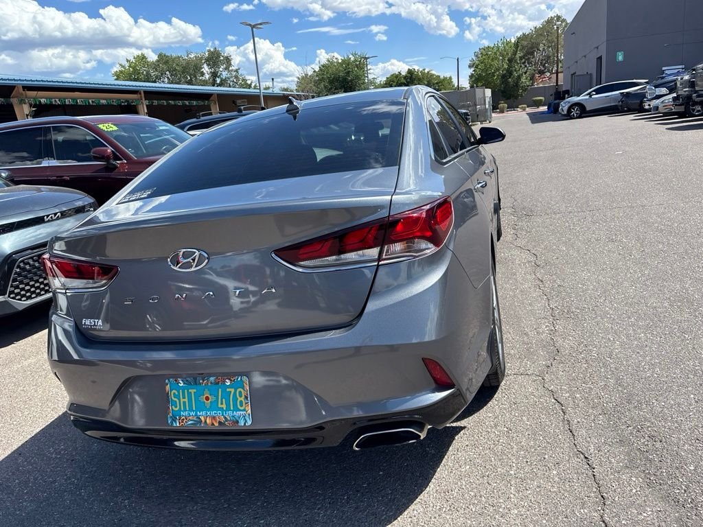 Used 2018 Gray Hyundai SEL image 13