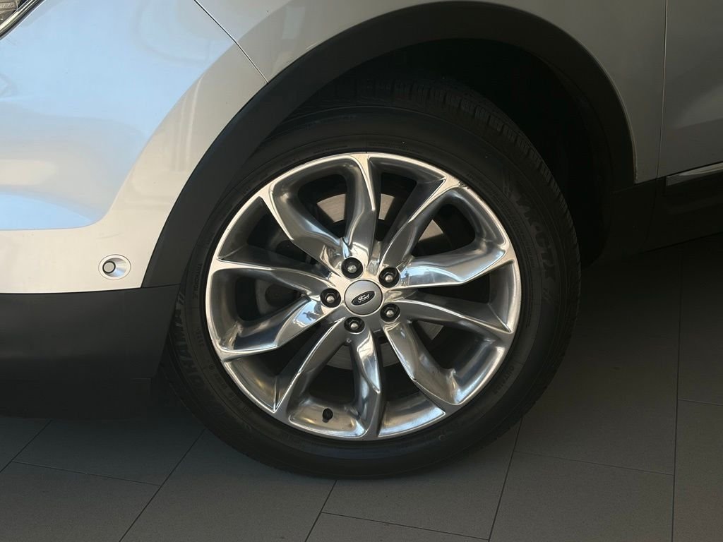 Used 2014 Ingot Silver Ford Limited image 4