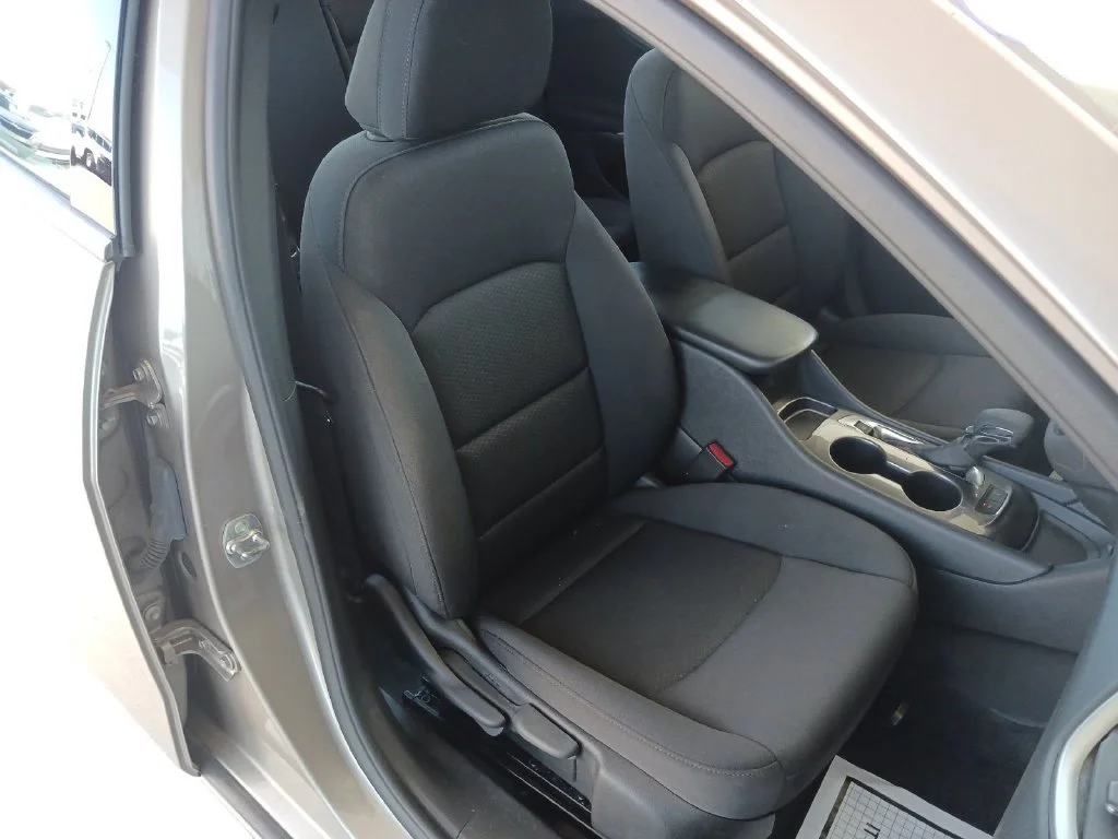 Used 2025 Mineral Gray Metallic Chevrolet LS image 25