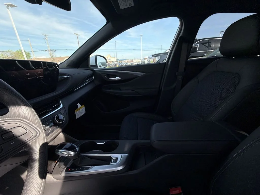 New 2026 Summit White Buick Preferred image 15