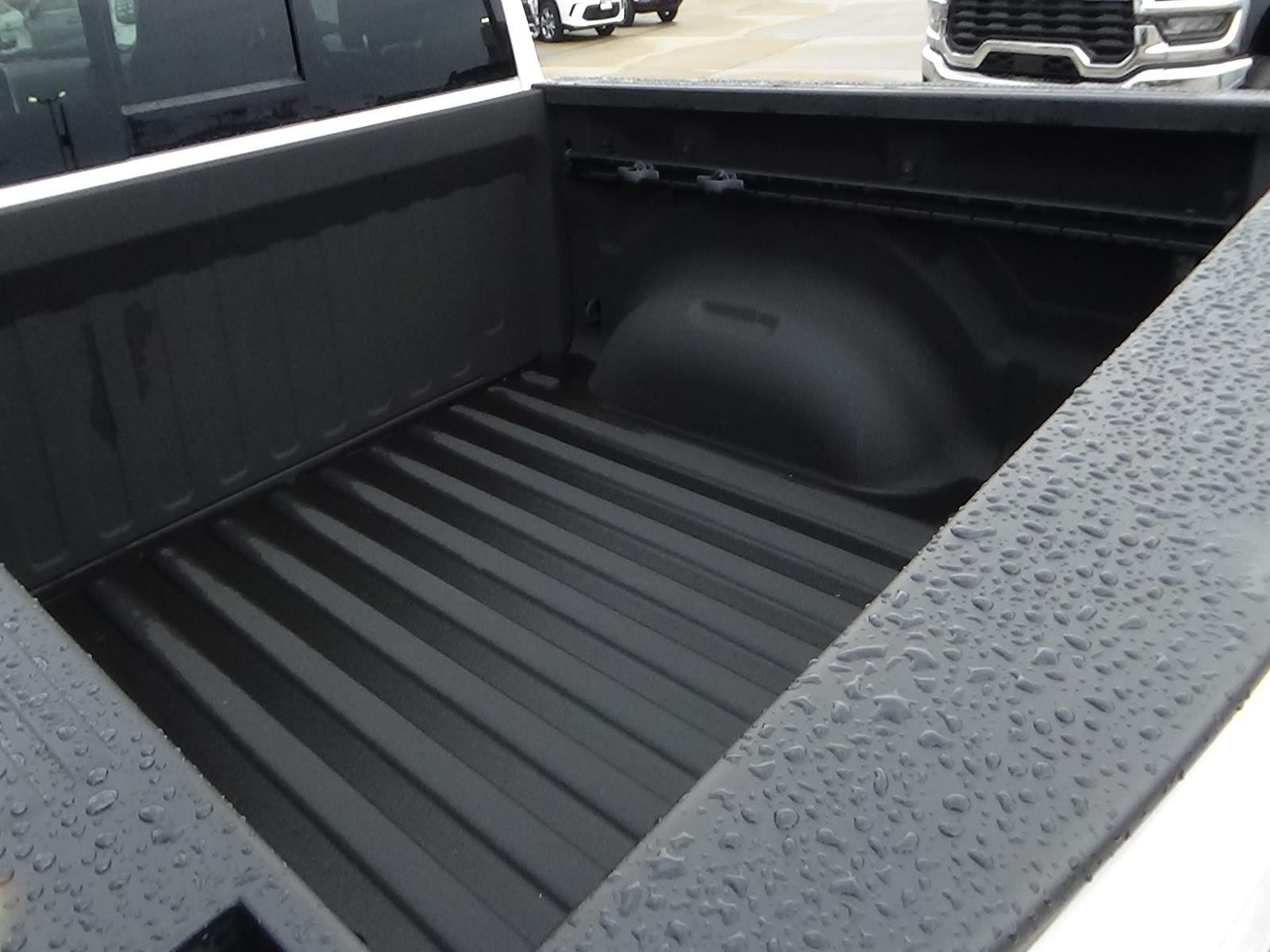 Used 2025 Bright White Clear Coat (pw7) RAM Big Horn image 11