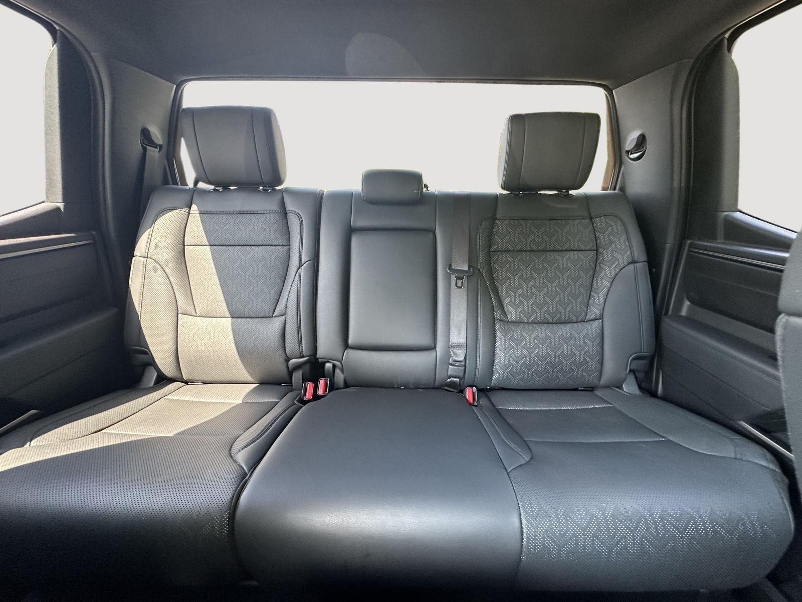 Used 2025 Ice Cap Toyota SR5 image 13