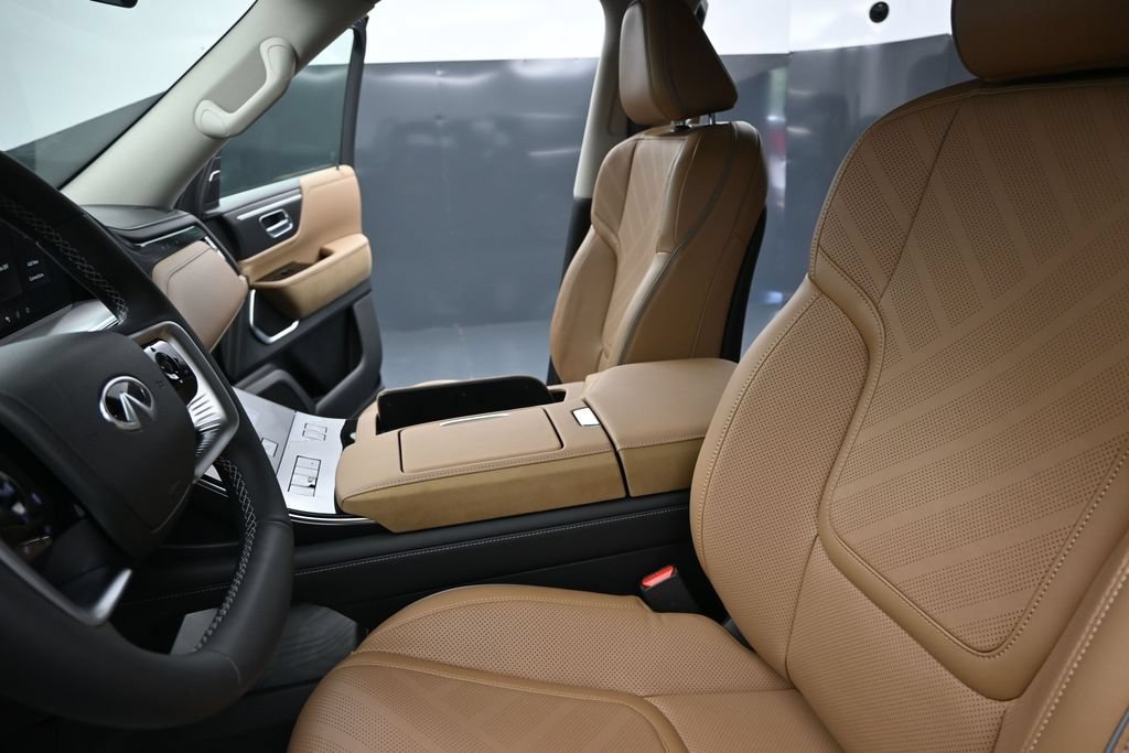 New 2027 BLACK OBSIDIAN INFINITI Luxe 2WD image 25