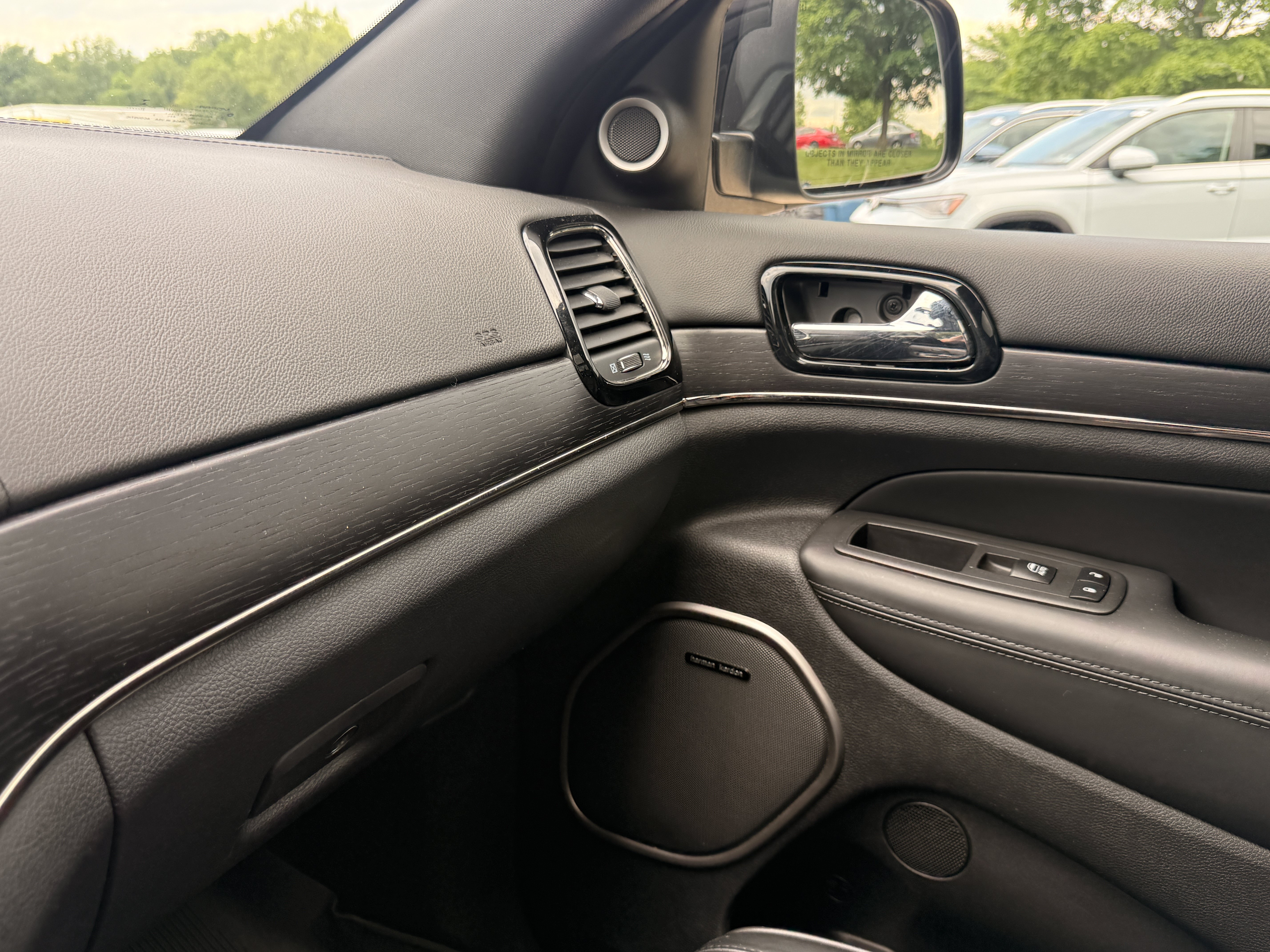 Used 2021 Diamond Black Crystal Pearlcoat Jeep High Altitude image 33