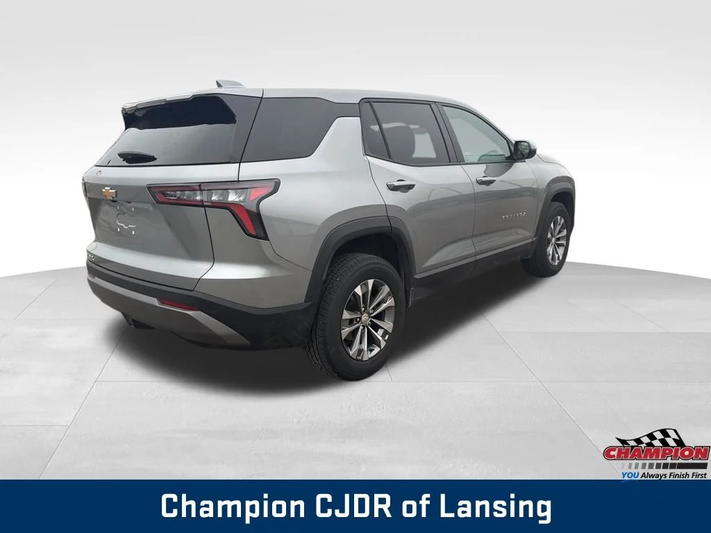 Used 2025 Gray Chevrolet LT image 5