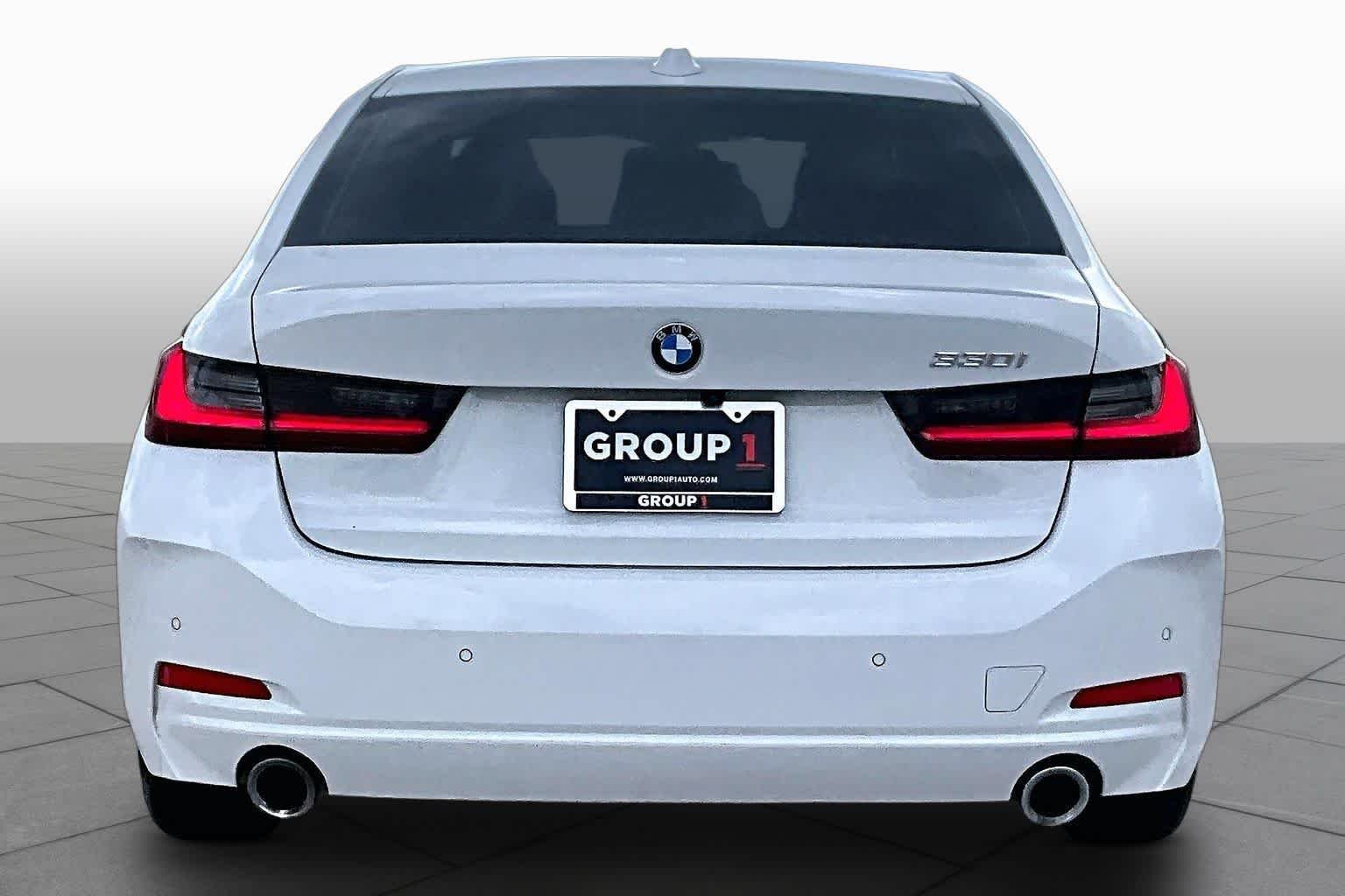 Used 2024 Alpine White BMW 330i image 4