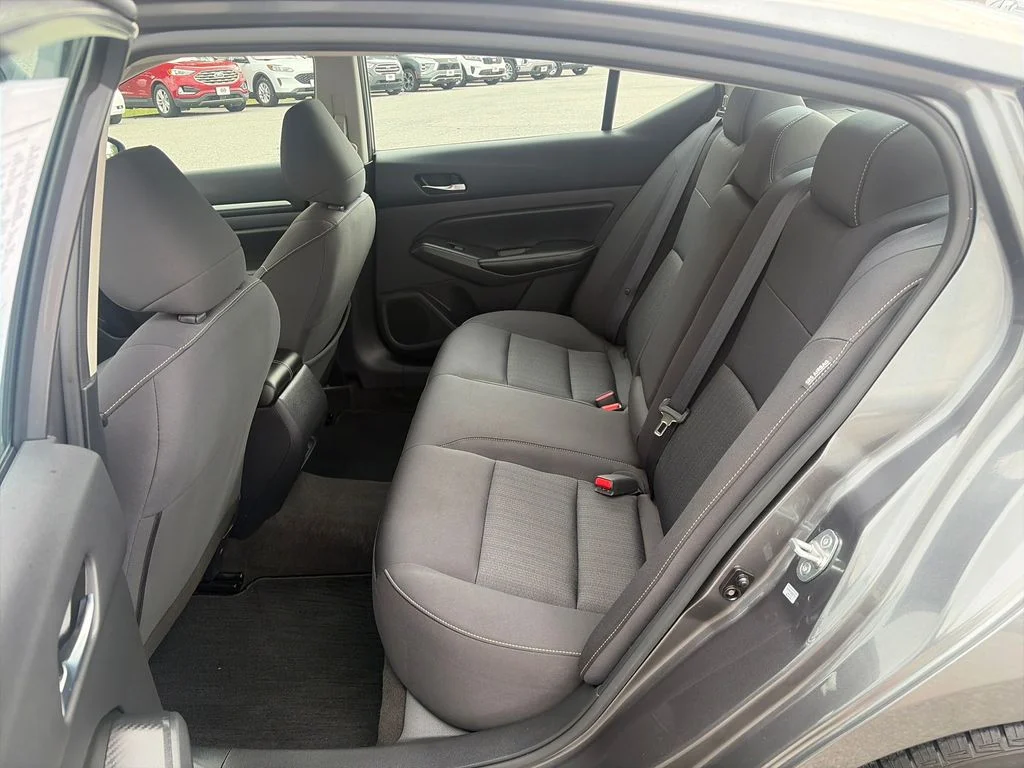 Used 2022 Gray Nissan 2.5 SV image 24