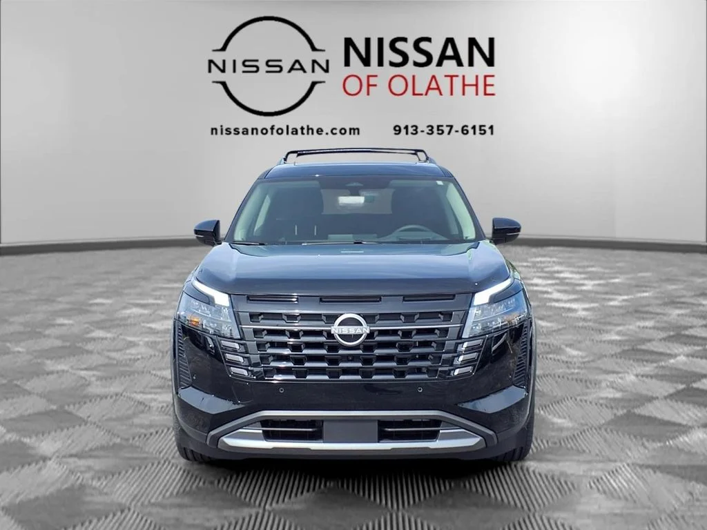New 2026 Super Black Nissan Platinum image 33