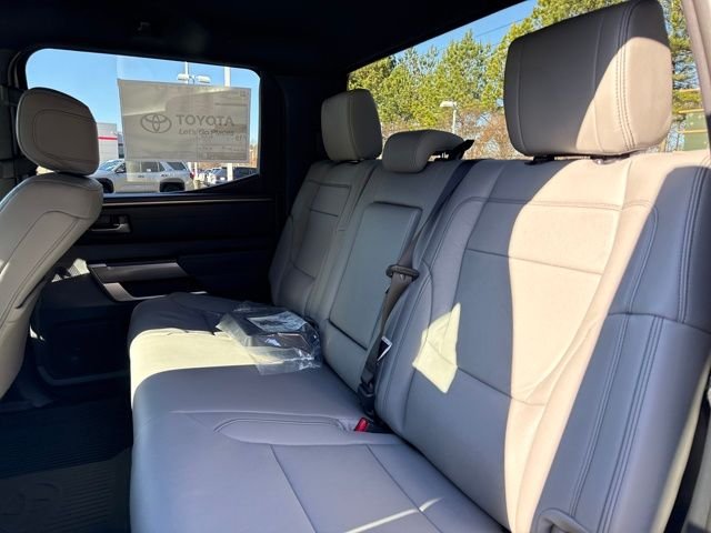 2026 Toyota Tundra SR5 - Photo 20