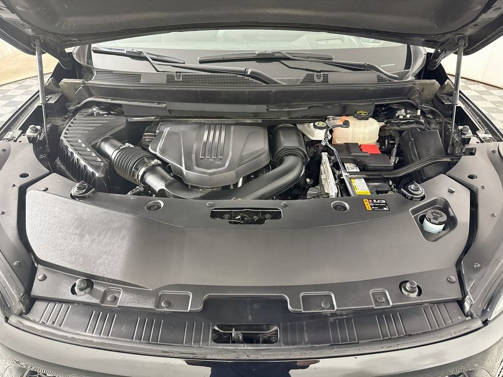 Used 2025 Black Buick Sport Touring image 31