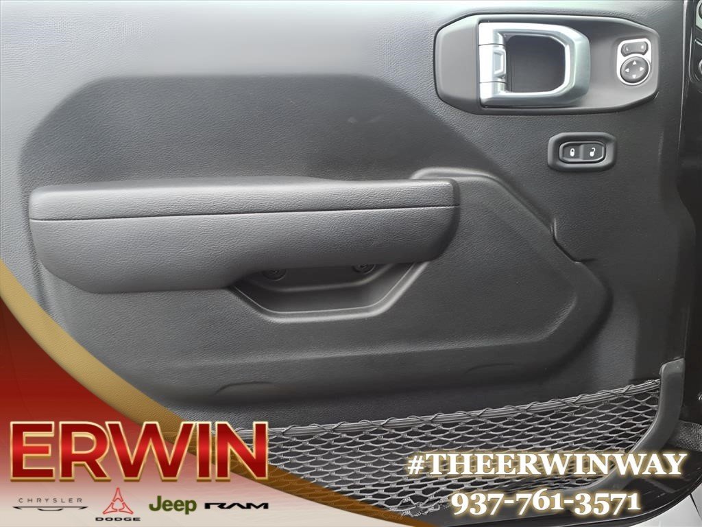 Used 2022 Black Jeep Willys image 10