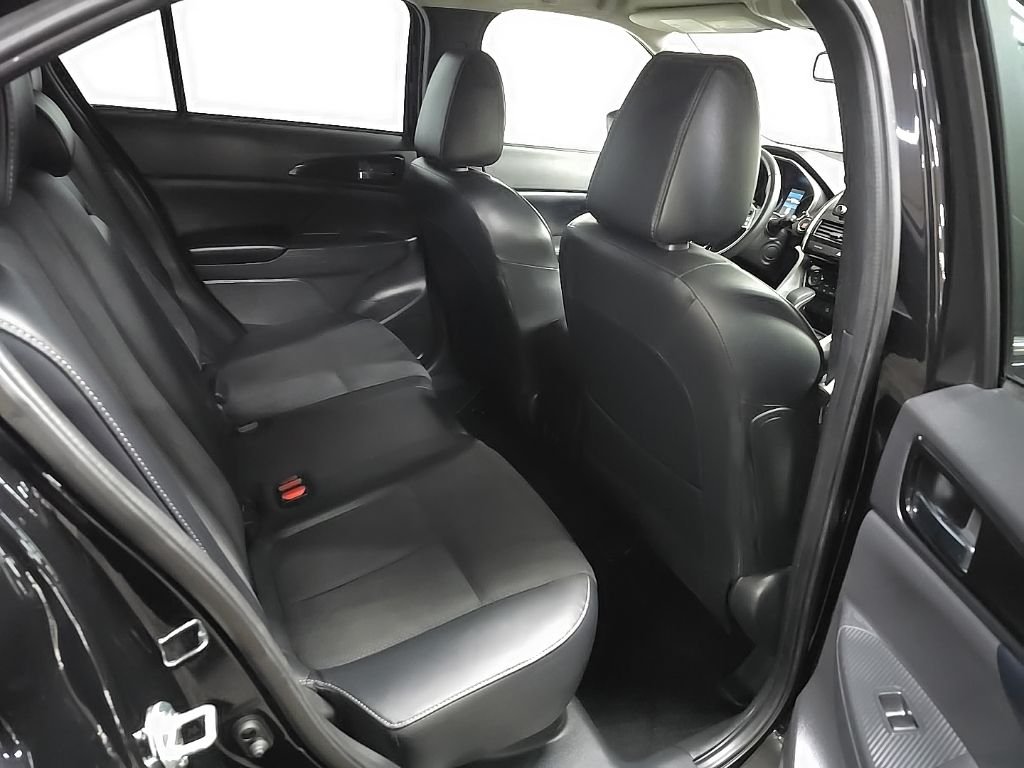 Used 2025 Labrador Black Pearl Mitsubishi SE image 20